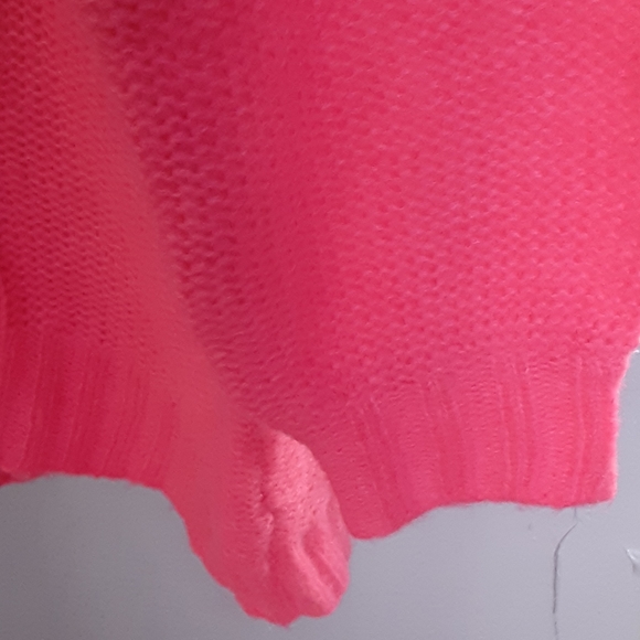 Sweater - Picture 4 of 5